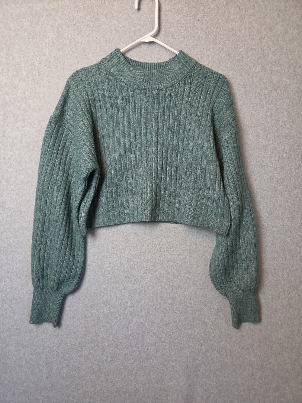 Altar'd State Green Rib Knit LS Mock Neck Cropped Sweater Women’s Medium Stretch